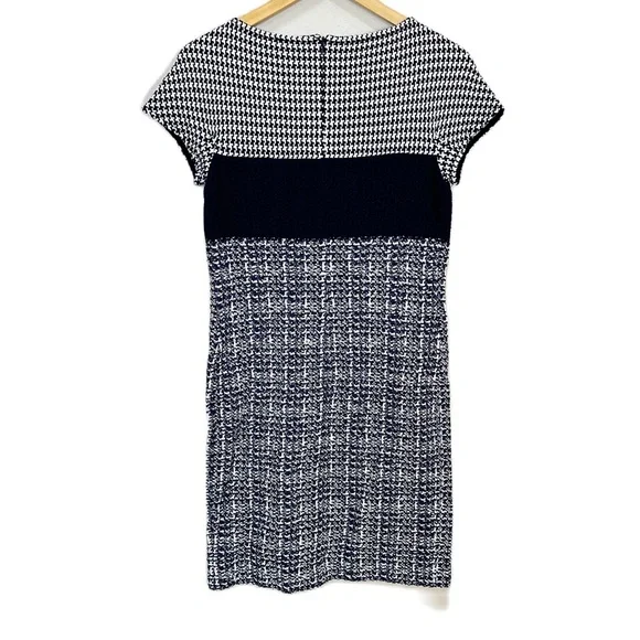 ST JOHN Navy Blue Ivory Dress Color Block Knit‎ Women’s Sz 2 NWOT